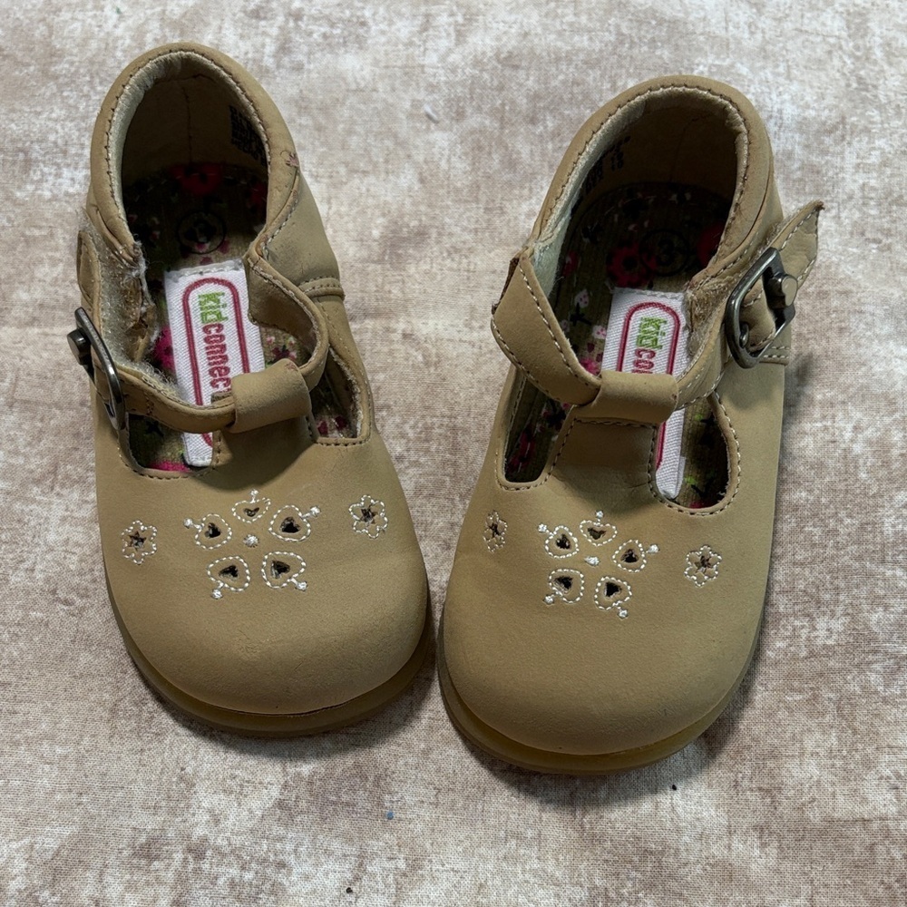 Charming Tan Kids Dress Shoes with Floral Cutouts